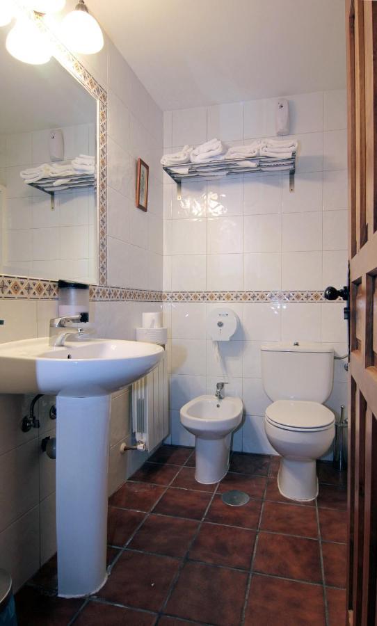 Hotel Rural Los Abuelos Montemayor de Pililla エクステリア 写真