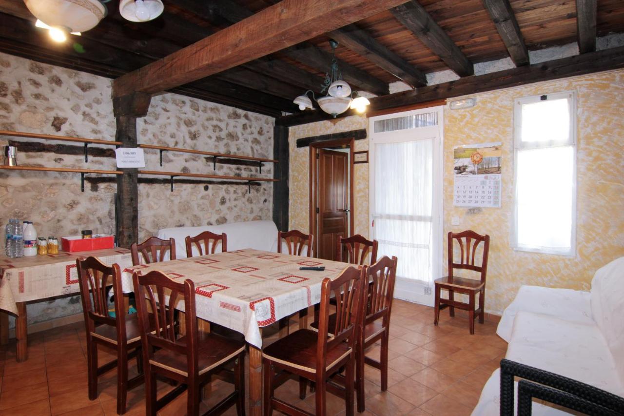 Hotel Rural Los Abuelos Montemayor de Pililla エクステリア 写真