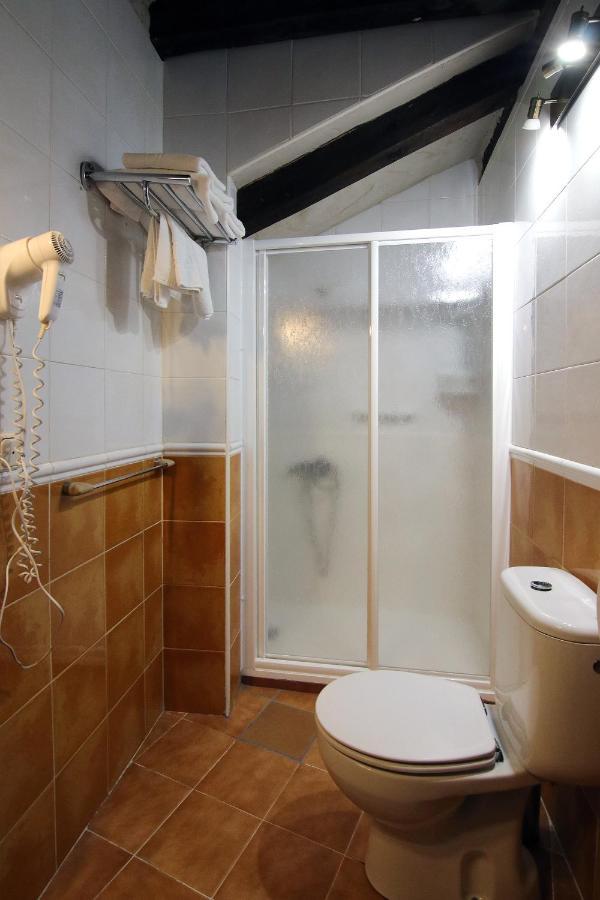 Hotel Rural Los Abuelos Montemayor de Pililla エクステリア 写真